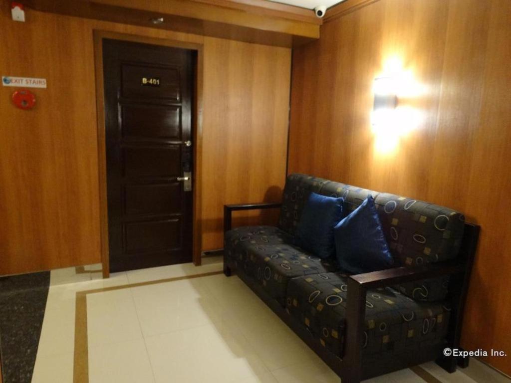Blueberry Tourist Hotel Davao Exterior foto