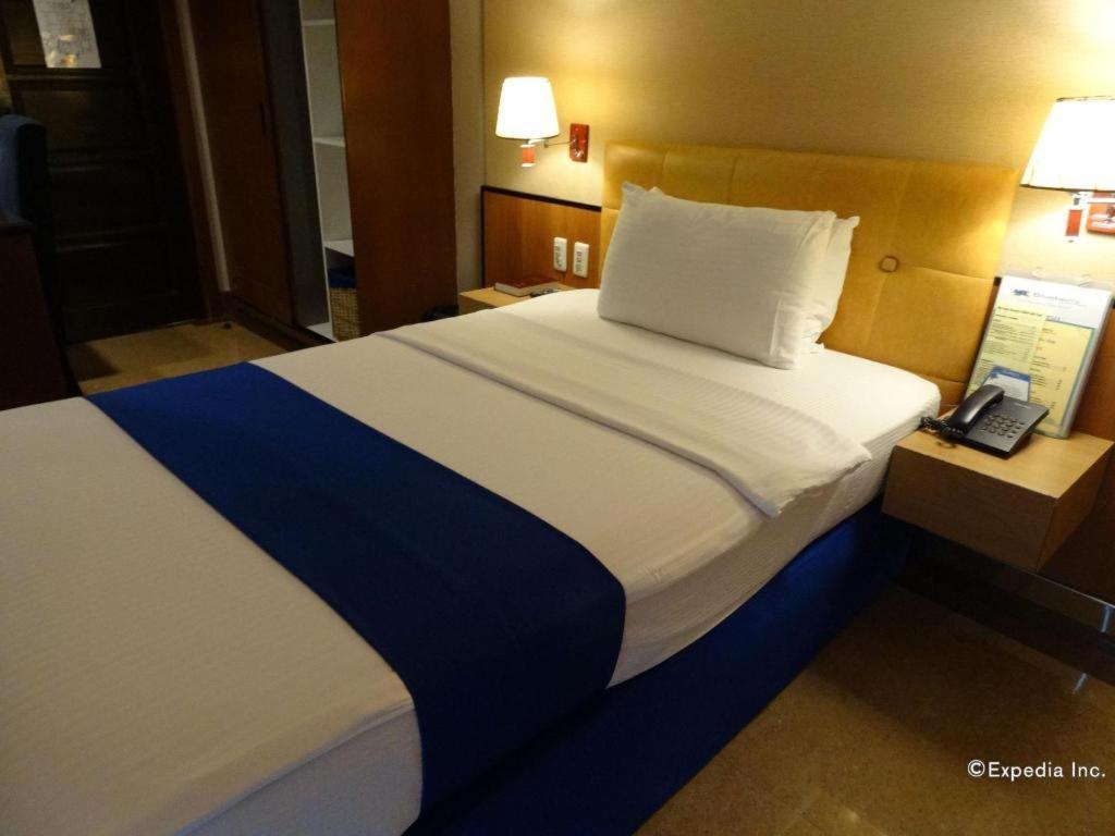 Blueberry Tourist Hotel Davao Exterior foto