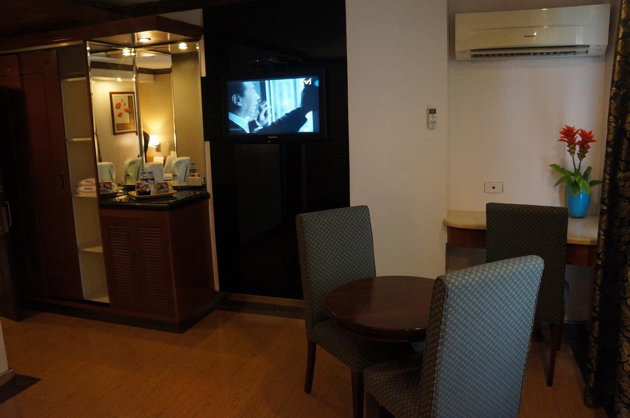 Blueberry Tourist Hotel Davao Exterior foto
