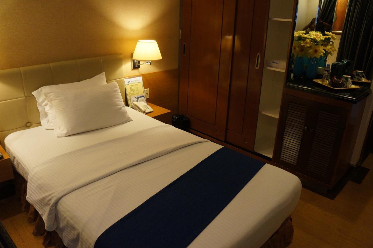 Blueberry Tourist Hotel Davao Exterior foto